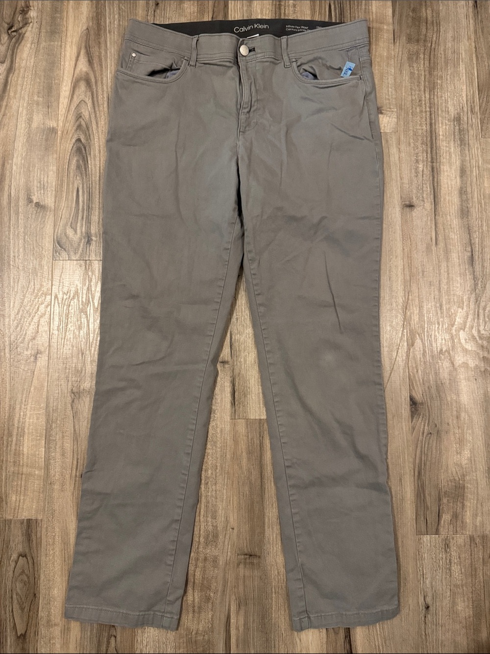 Calvin Klein Men's Straight-Leg Jeans in Slate Gray
